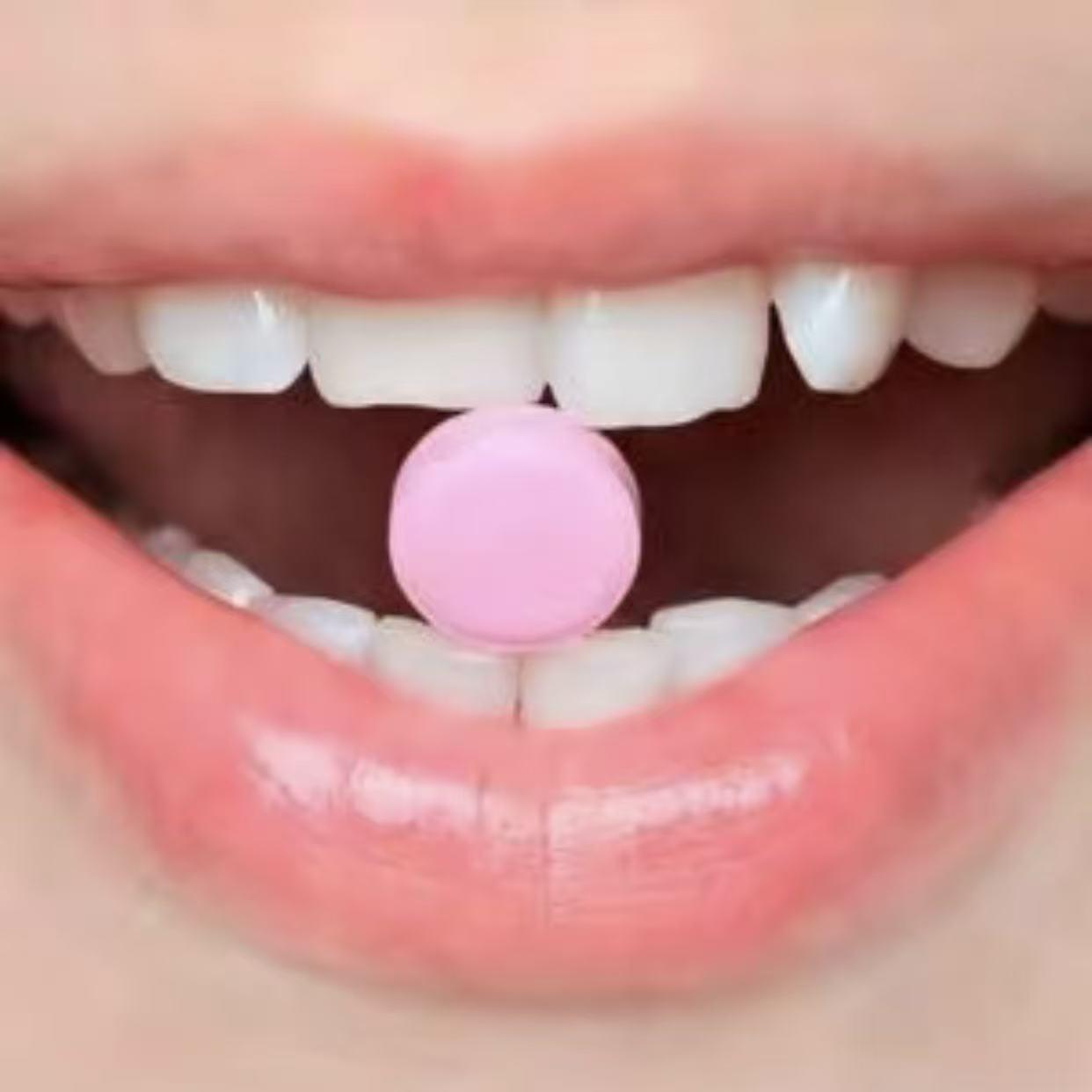 [AUTHENTIC]LIPS LIPICE LIPBALM ROCK K.D PINK JAPAN (for lips)